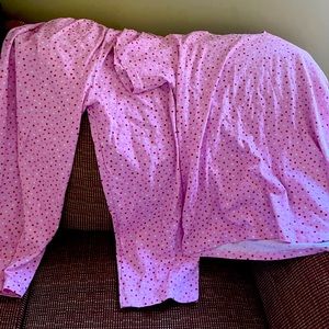 Pajamas. Short sleeve. Coming from Pakistan